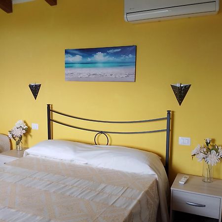 Gli Olivastri Con Piscina,Solarium, Vista Mare ,Sole -Mare E Tanta Natura ,Climatizzatore,Wifi Aglientu Exterior photo