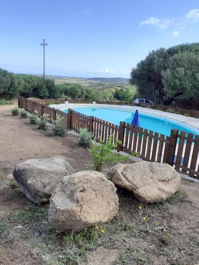 Gli Olivastri Con Piscina,Solarium, Vista Mare ,Sole -Mare E Tanta Natura ,Climatizzatore,Wifi Aglientu Exterior photo